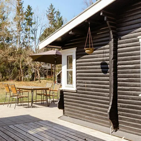 Feel The Nature Around In Scandinavian Log House