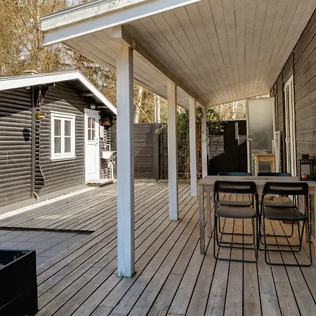 Feel The Nature Around In Scandinavian Log House Holiday home