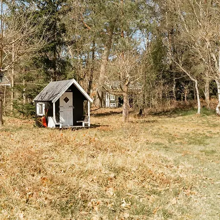 Feel The Nature Around In Scandinavian Log House Frederiksvaerk